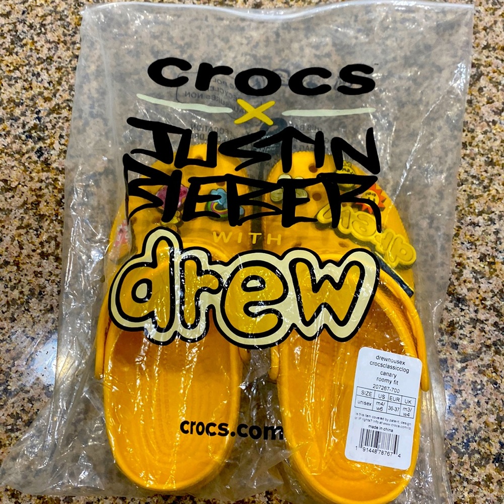 CROCS X JUSTIN BIEBER